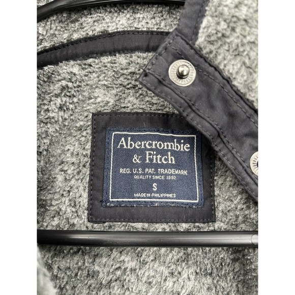 Abercrombie & Fitch Sweater Womens Small Gray Black Fleece Pullover Snap Ladies - Picture 2 of 6